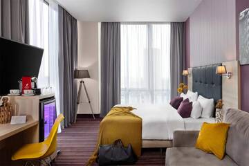 Фото номера Панорамный люкс Отель Golden Tulip г. Краснодар 6