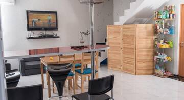 Фото номера Четырехместный номер эконом-класса Гостиница Family Hostel г. Краснодар 7