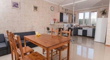 Фото номера Односпальная кровать в общем номере с 3 кроватями Гостиница Family Hostel г. Краснодар 7