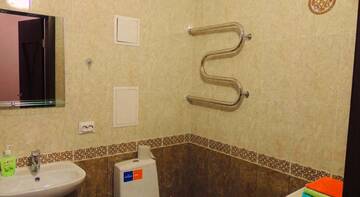 Фото номера Стандартные апартаменты Гостиница Krasnaya Ploshchad г. Краснодар 2