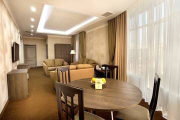 Фото номера Номер комфорт премиум Гостиница Amici Grand Hotel г. Краснодар 6