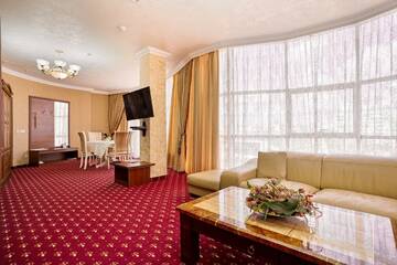 Фото номера Номер люкс Гостиница Amici Grand Hotel г. Краснодар 3