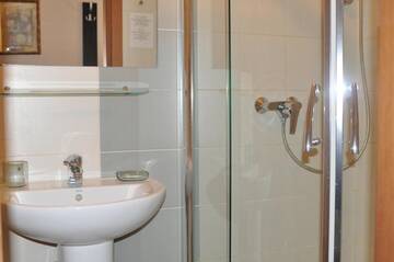 Фото номера Стандартный двухместный номер с 1 кроватью Гостиница Maldini 1899 Boutique Hotel г. Краснодар 10