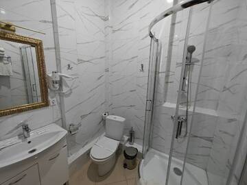 Фото номера Трехместный делюкс Гостиница Vision г. Краснодар 4