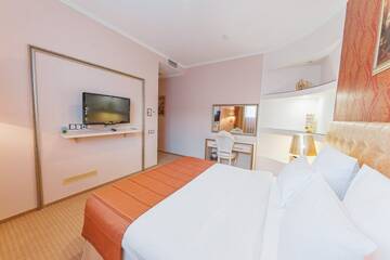 Фото номера Family suite Гостиница Меротель г. Краснодар 4