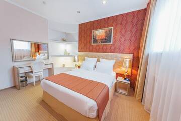 Фото номера Family suite Гостиница Меротель г. Краснодар 2