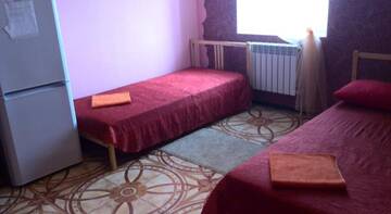 Фото номера Классический трехместный номер Гостевой дом ApartHotel_Chocolate г. Краснодар 6