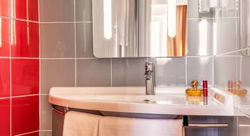 Фото номера Стандартный двухместный номер с 1 кроватью Гостиница Ibis Krasnodar Center г. Краснодар 7