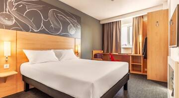 Фото номера Стандартный двухместный номер с 1 кроватью Гостиница Ibis Krasnodar Center г. Краснодар 8