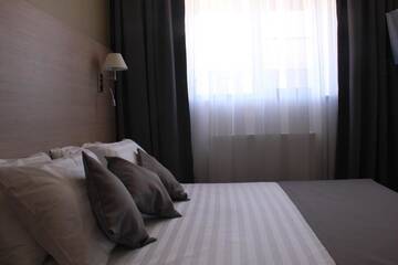 Фото номера Двухместный номер с 1 кроватью Гостиница Villa Diana Hotel г. Краснодар 5