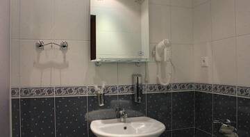 Фото номера Стандартный двухместный номер с 1 кроватью Гостиница Круиз г. Краснодар 2