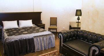 Фото номера Стандартный двухместный номер с 1 кроватью Гостиница Pride Hotel г. Краснодар 3