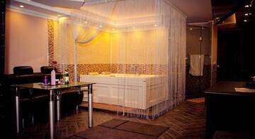 Фото номера Двухместный номер  Гостиница Pride Hotel г. Краснодар 3