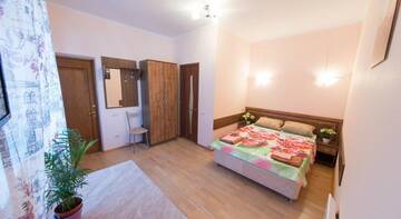 Фото номера Двухместный номер Делюкс с 1 кроватью и душем Гостиница Guest House Ksenia г. Краснодар 4