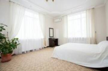 Фото номера Люкс Гостиница Sweet Hall г. Краснодар 3