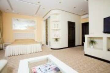 Фото номера Классический люкс Гостиница Sweet Hall г. Краснодар 3