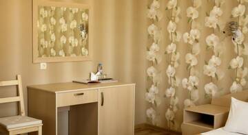 Фото номера Полулюкс Гостиница Sun City г. Краснодар 4