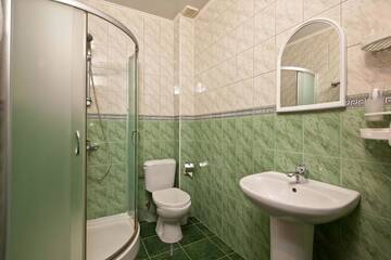 Фото номера Улучшенный двухместный номер  с 1 кроватью Отель Тис г. Краснодар 4