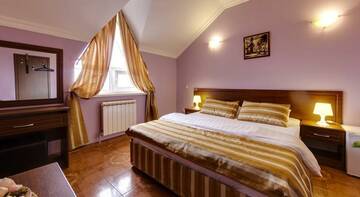 Фото номера Номер полулюкс Гостиница Мартон Амиго г. Краснодар 2