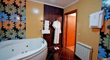 Фото номера Улучшенный люкс с 2 спальнями Гостиница Soul Place г. Краснодар 9