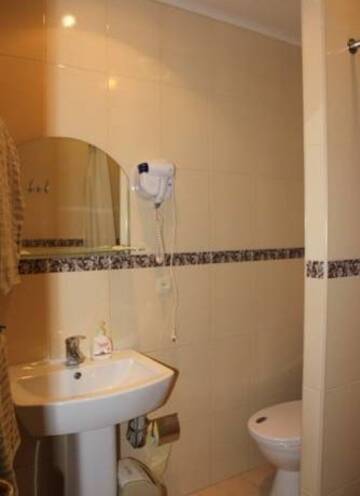 Фото номера Большой двухместный номер Гостиница Guest house Vladimir г. Краснодар 3