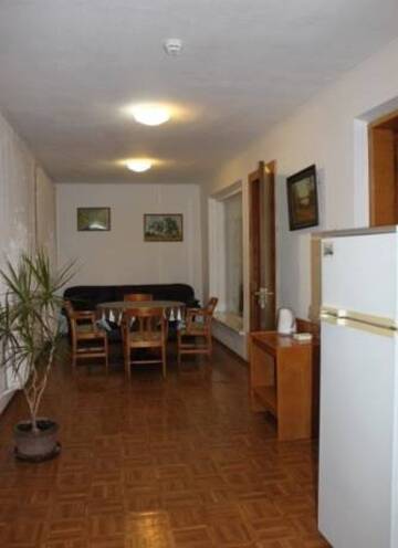 Фото номера Семейный номер с террасой Гостиница Guest house Vladimir г. Краснодар 2