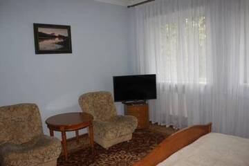 Фото номера Классический четырёхместный номер Гостиница Guest house Vladimir г. Краснодар 2