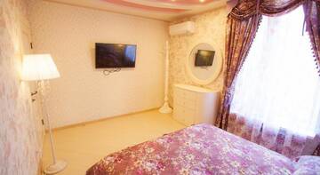 Фото номера Бунгало с 2 спальнями Гостиница Resort Rayskiy bereg г. Краснодар 2