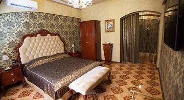 Фото номера Большой двухместный номер Гостиница Resort Rayskiy bereg г. Краснодар 2