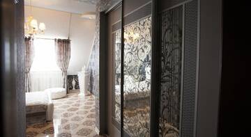 Фото номера Стандартный двухместный номер с 1 кроватью Гостиница Resort Rayskiy bereg г. Краснодар 3