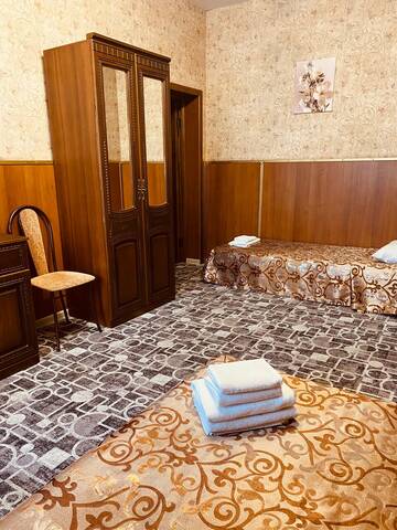 Фото номера Трехместный номер с балконом Гостиница Дольче Вита г. Краснодар 7