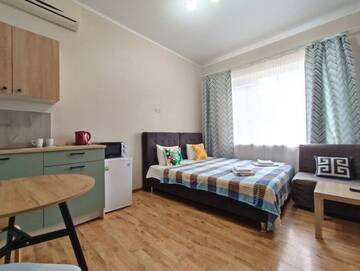 Фото номера #1 (Раздельные кровати+кресло) Гостевой дом Апарт-отель Home г. Краснодар 2
