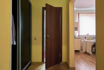 Фото номера #11 (Kingsize Bed + 2х спальный диван) Гостевой дом Апарт-отель Home г. Краснодар 8