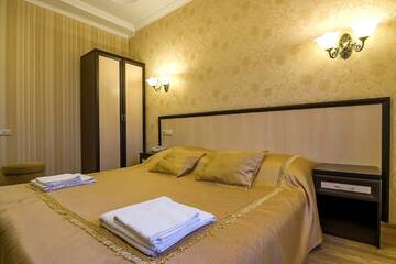 Фото номера Номер полулюкс с 1 двуспальной кроватью Гостиница George Hotel г. Краснодар 9