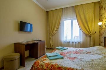 Фото номера 2-местный номер стандарт Гостиница George Hotel г. Краснодар 7