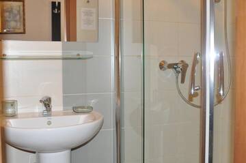 Фото номера Стандартный двухместный номер с 1 кроватью Гостиница Maldini 1899 Boutique Hotel г. Краснодар 3