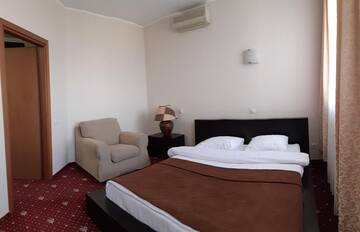 Фото номера Полулюкс Гостиница Maldini 1899 Boutique Hotel г. Краснодар 2